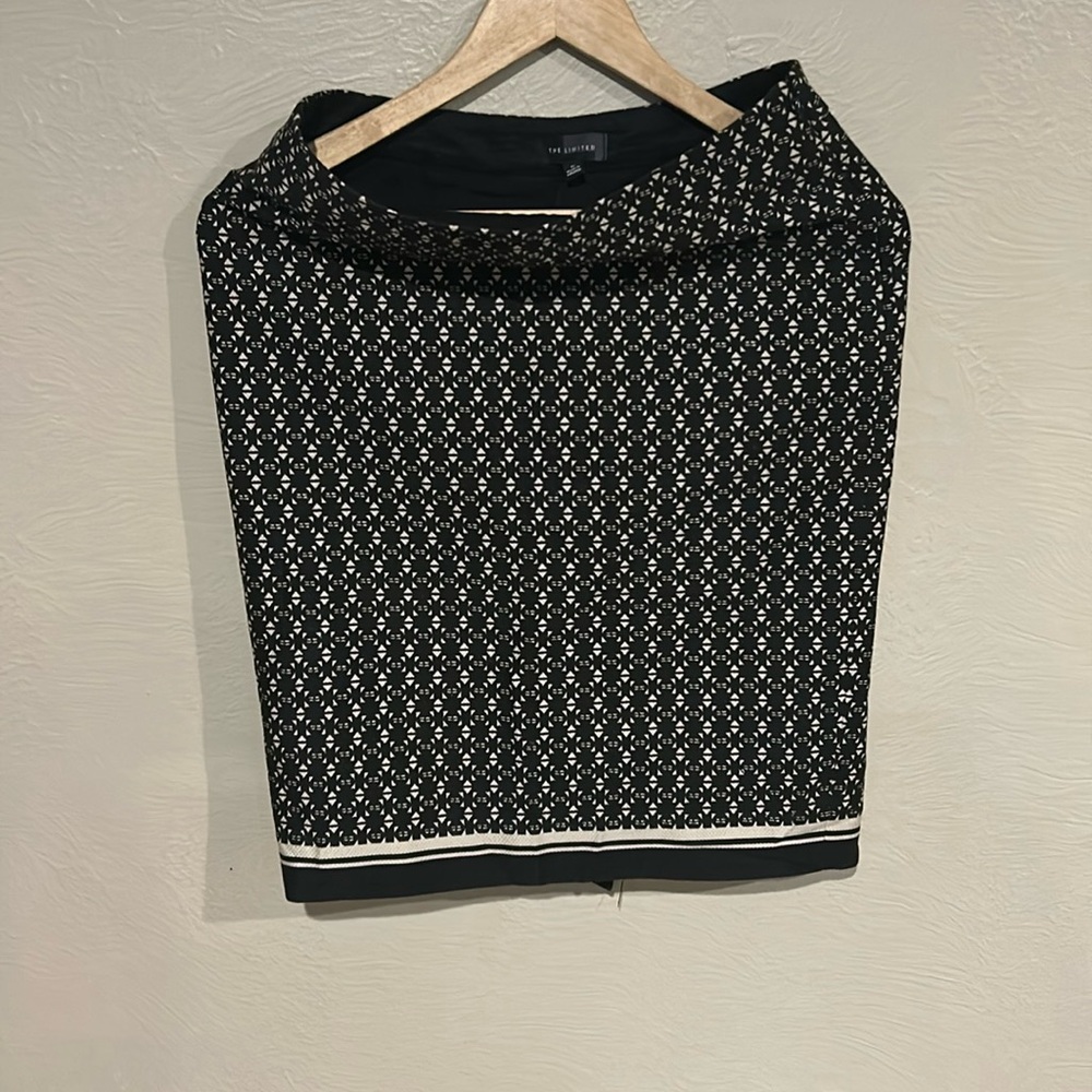 The Limited woven cotton pencil skirt geometric pattern back vent size 0